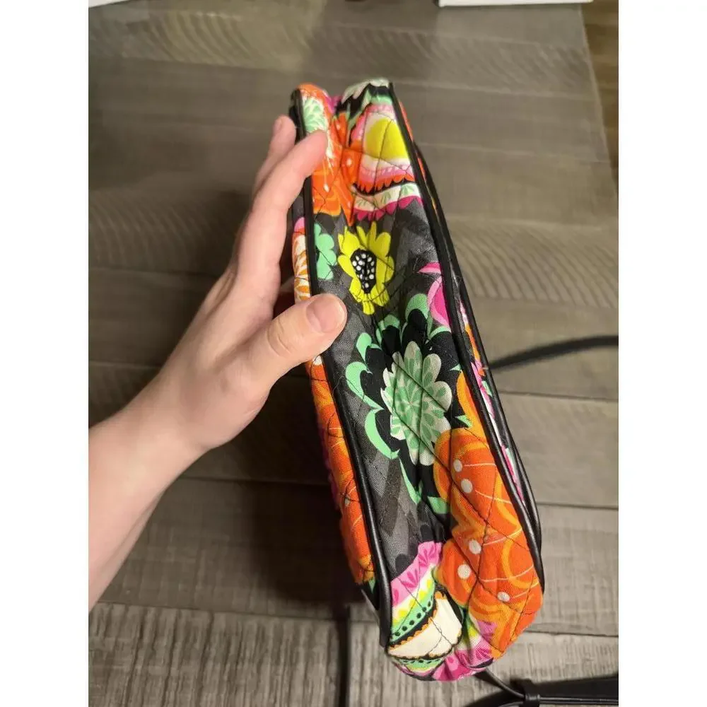 Vera Bradley Turnlock Crossbody Bag in Ziggy Zinnia pattern - Picture 2 of 13